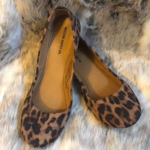 Leopard ballet flats Size 6.5